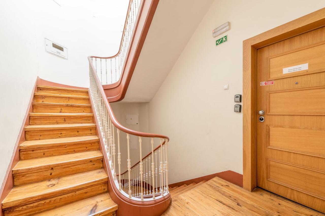 Hotel Happy At Chiado Lissabon Exterior foto