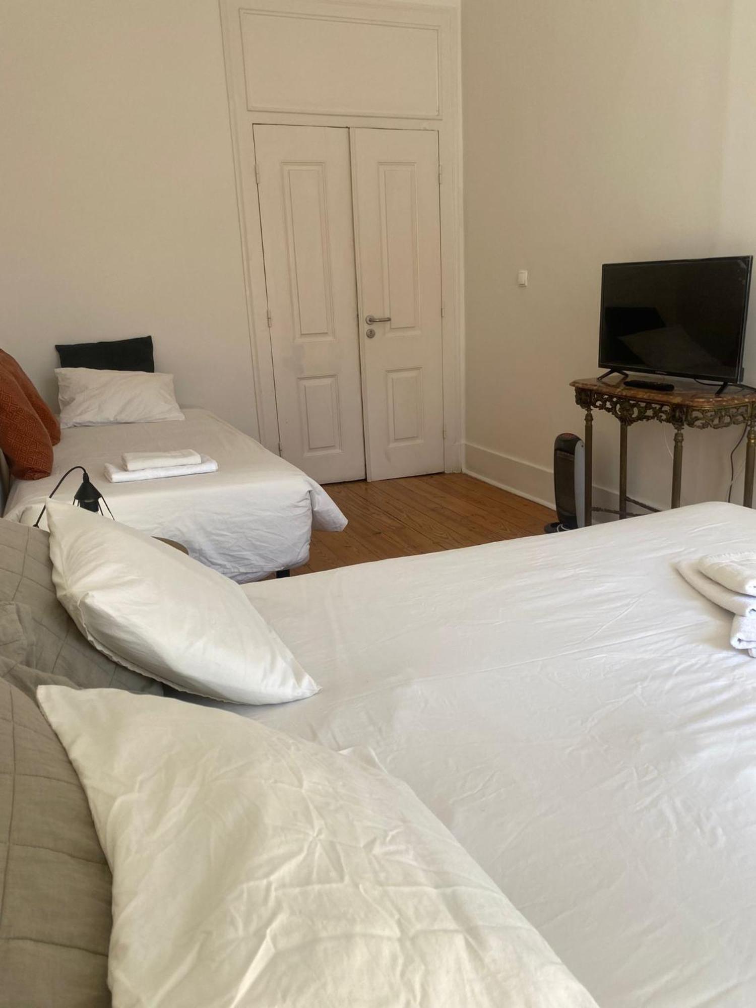 Hotel Happy At Chiado Lissabon Exterior foto